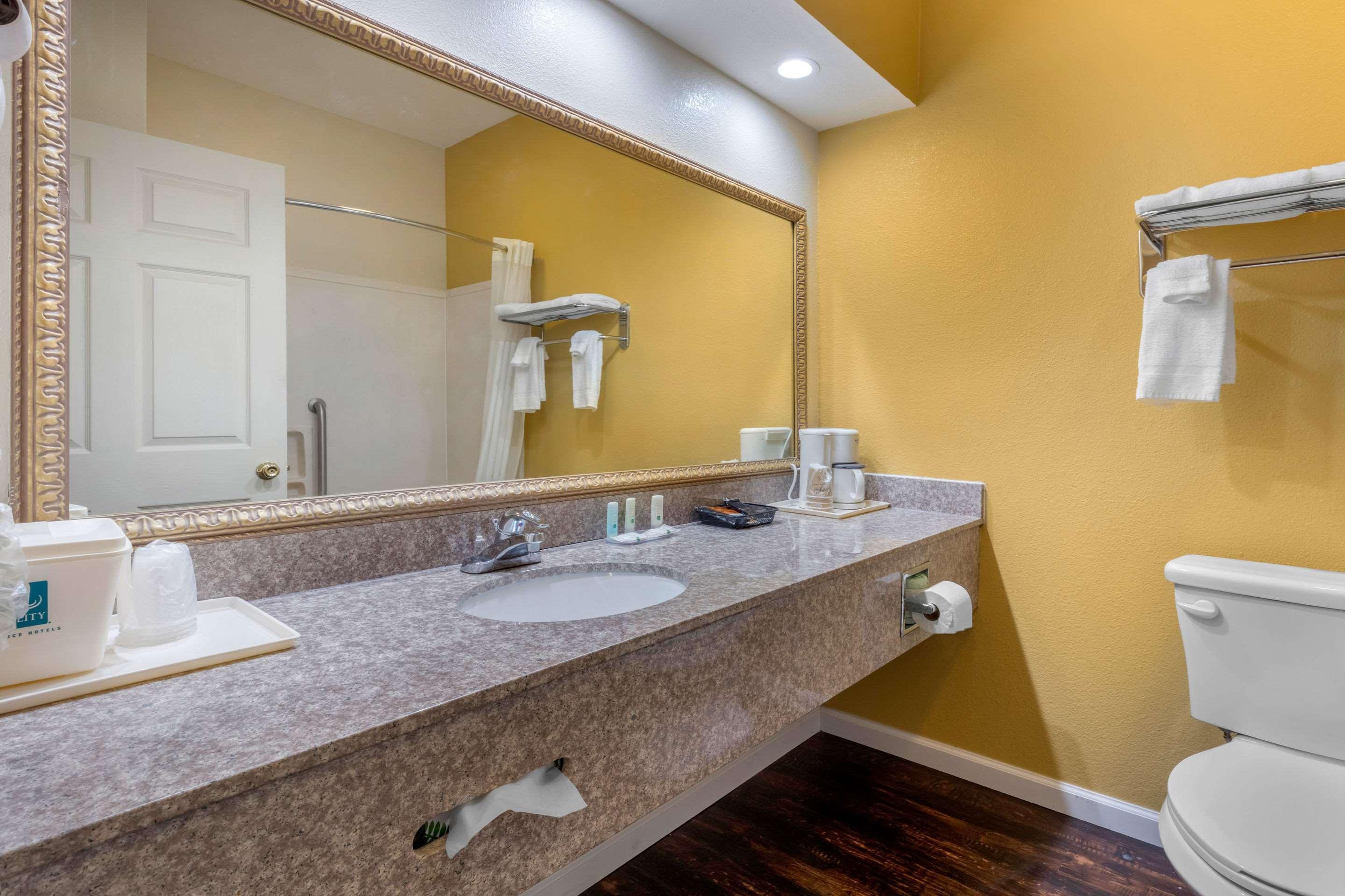 Quality Inn West Memphis I-40 Ngoại thất bức ảnh